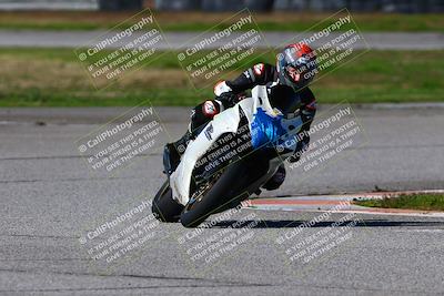 media/Jan-21-2023-Fastrack Riders (Sat) [[fcf3f88a30]]/Level 2/Session 4 Turn 6-Mountian Shot/